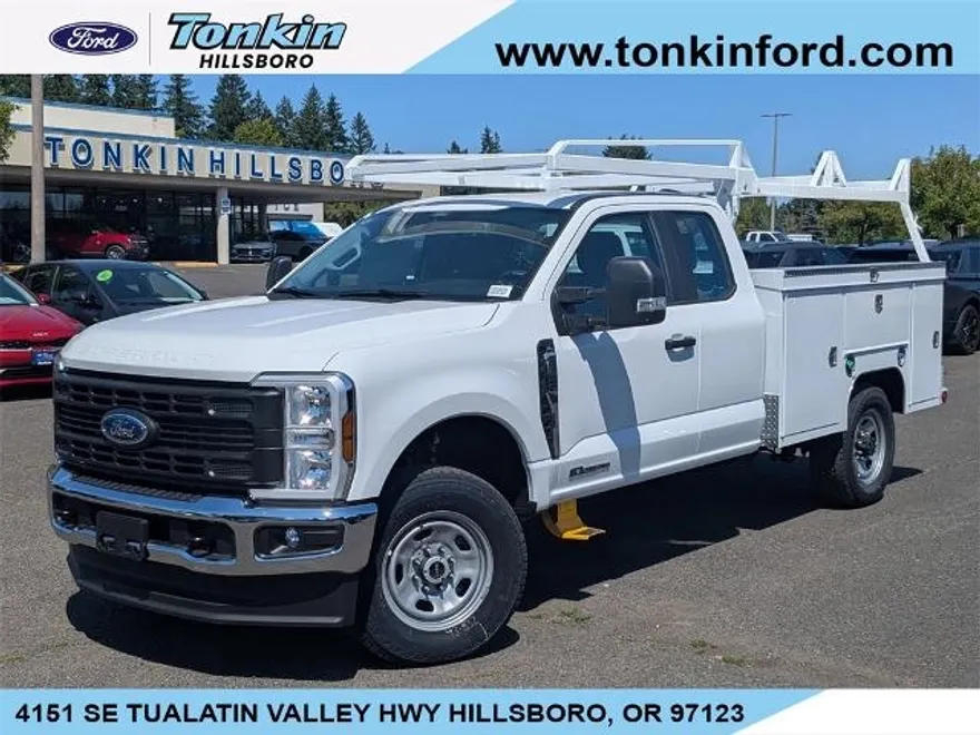2025 Ford F-350 XL photo 1