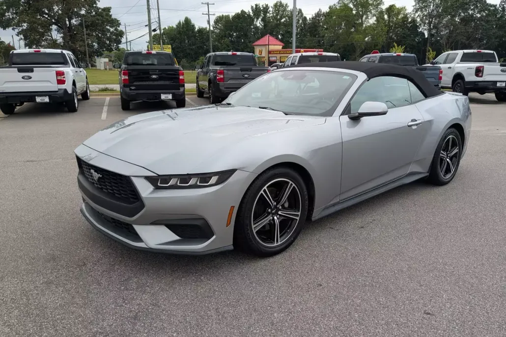 2024 Ford Mustang EcoBoost Premium Convertible photo 1