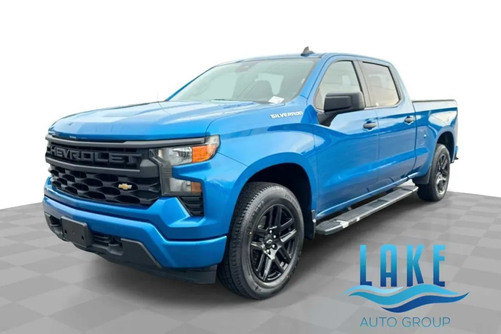 2022 Chevrolet Silverado 1500 Custom photo 1