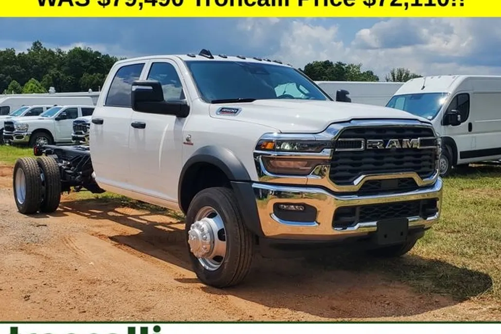 2025 Ram 4500 Tradesman photo 1