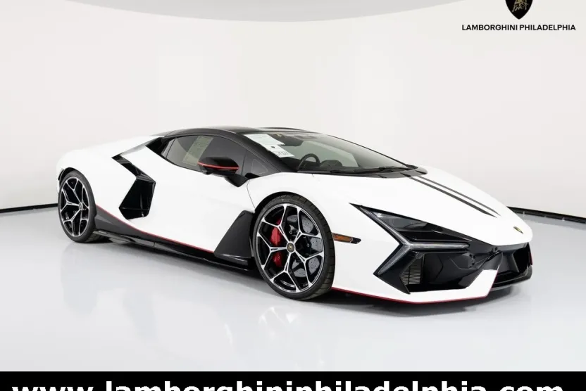 2024 Lamborghini Revuelto photo 1