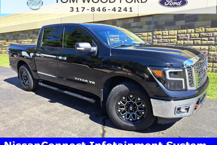 2018 Nissan Titan PRO-4X photo 1