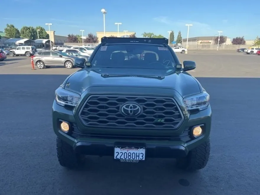 2021 Toyota Tacoma SR5 photo 1