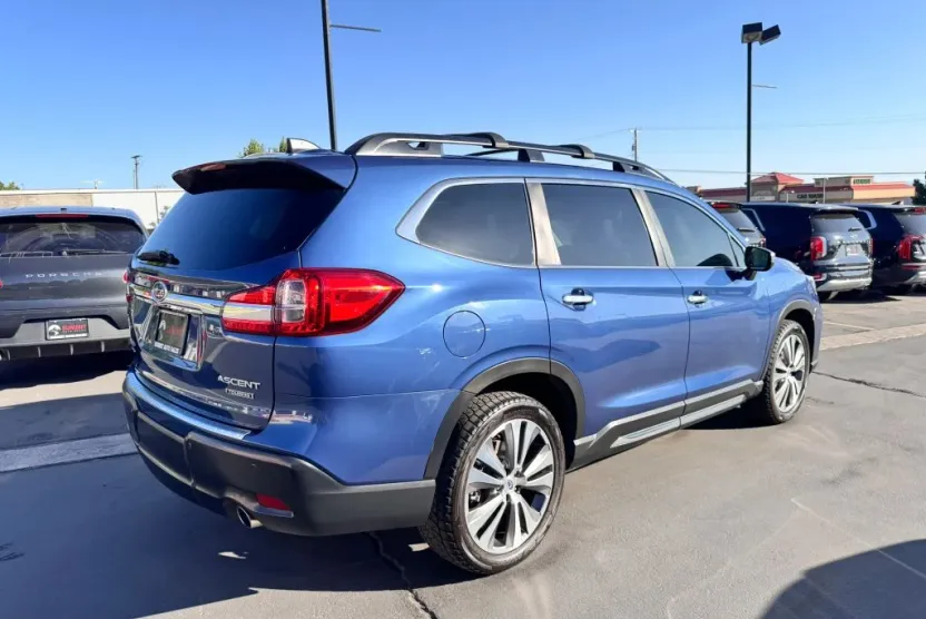 2021 Subaru Ascent Touring photo 1
