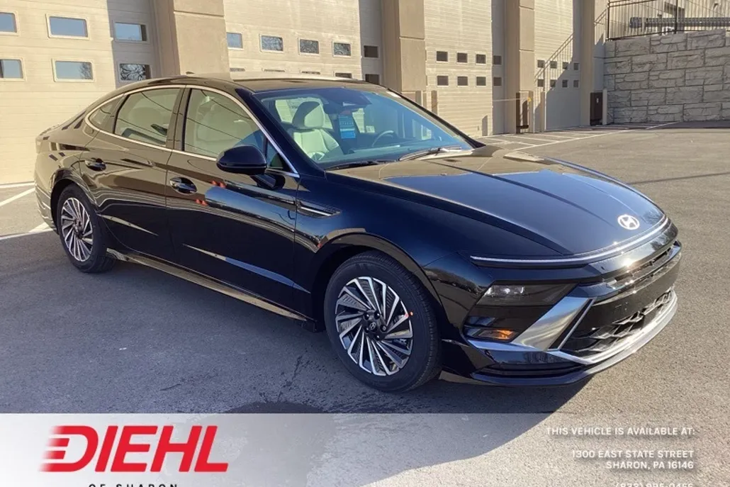 2025 Hyundai Sonata Hybrid SEL photo 1