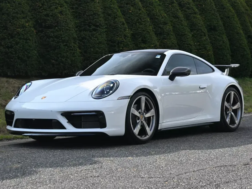 2024 Porsche 911 T photo 1