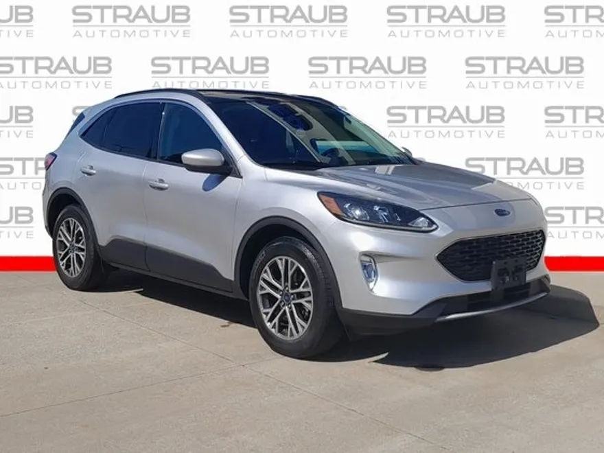 2020 Ford Escape SEL photo 1