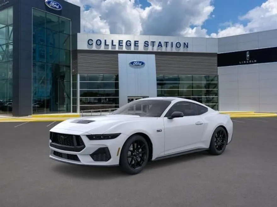 2025 Ford Mustang GT photo 1