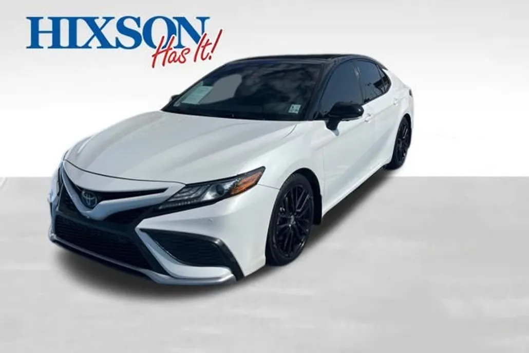 2022 Toyota Camry XSE V6 photo 1