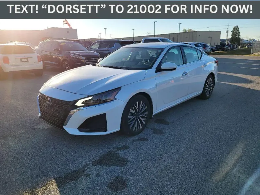 2024 Nissan Altima 2.5 SV photo 1