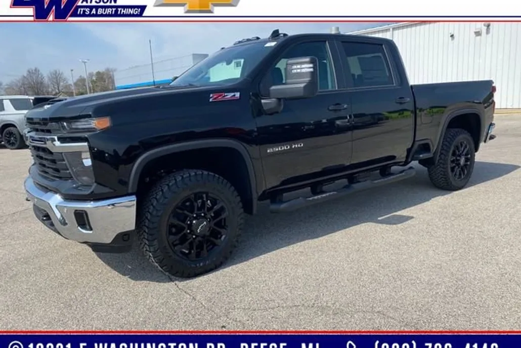 2025 Chevrolet Silverado 2500HD LT photo 1