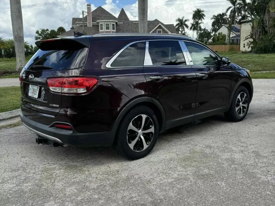 2016 Kia Sorento EX photo 1