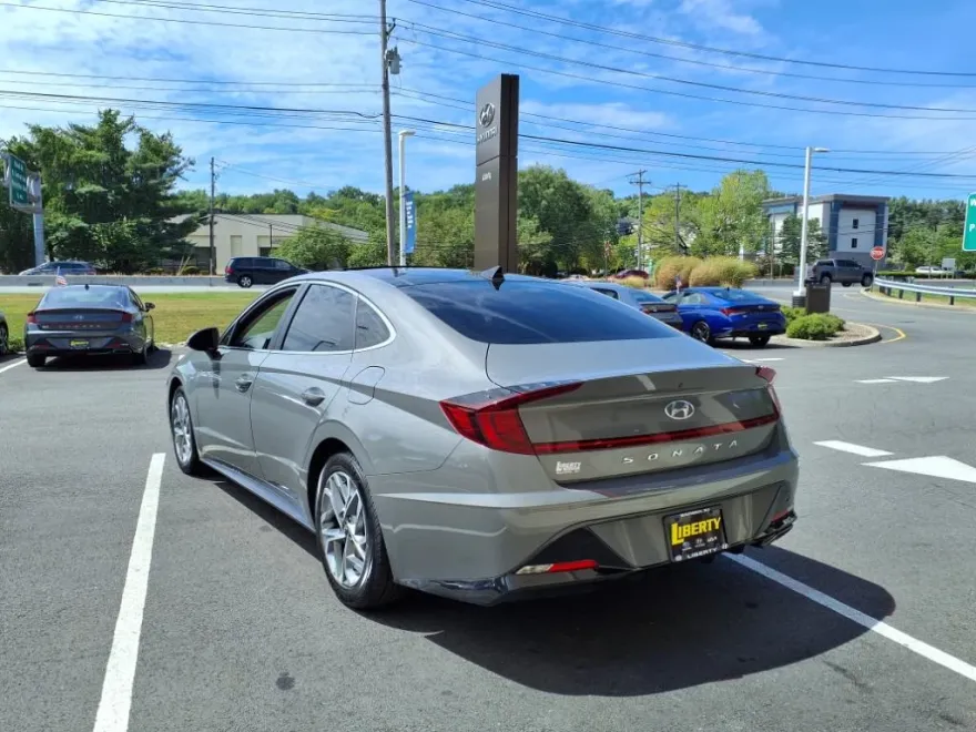 2023 Hyundai Sonata SEL photo 1