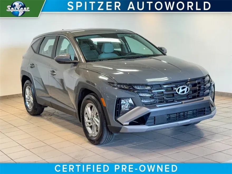 2025 Hyundai Tucson SE photo 1