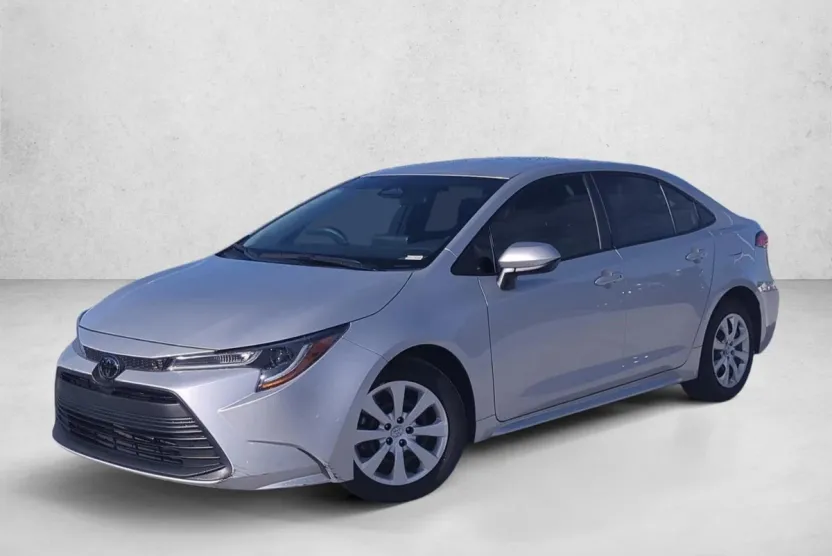 2024 Toyota Corolla LE photo 1