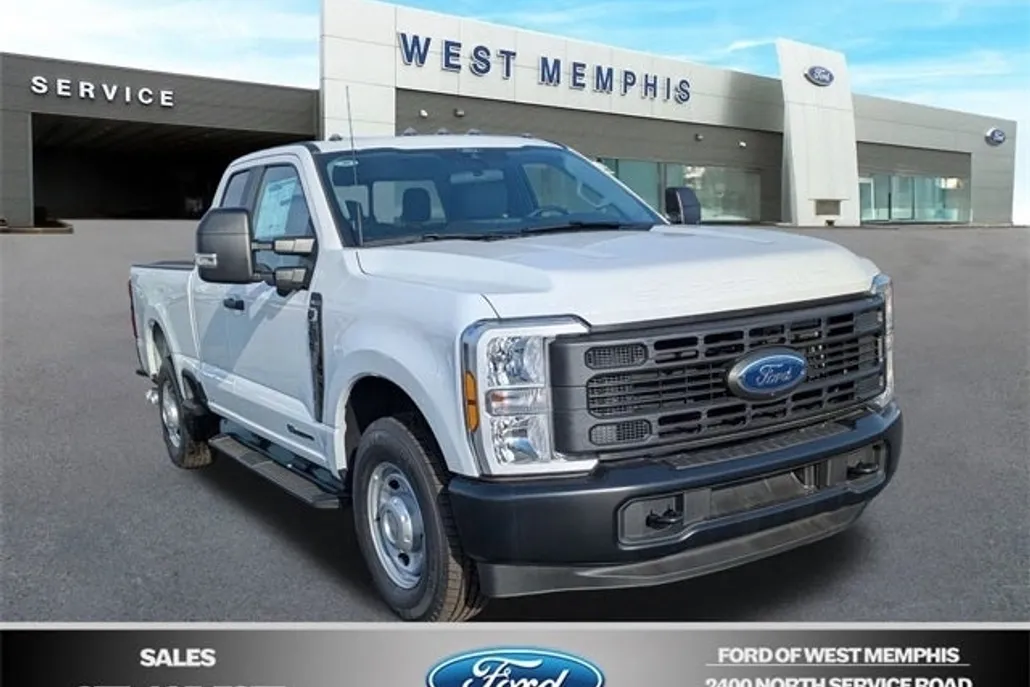 2024 Ford F-350 photo 1