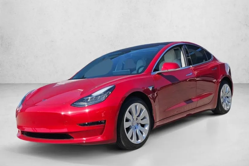 2018 Tesla Model 3 Long Range photo 1