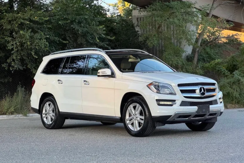 2016 Mercedes Benz GL 450 photo 1