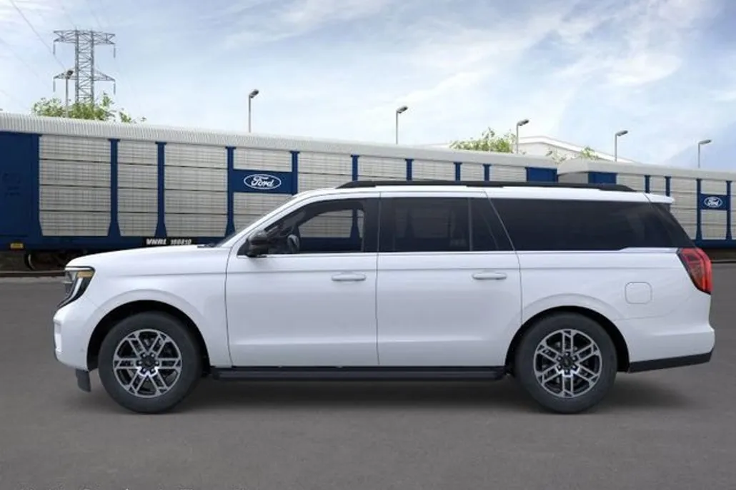 2025 Ford Expedition MAX photo 1