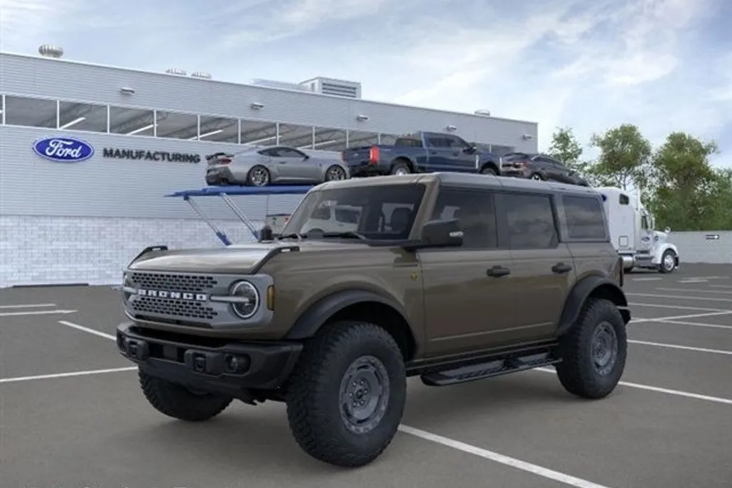 2025 Ford Bronco Badlands photo 1