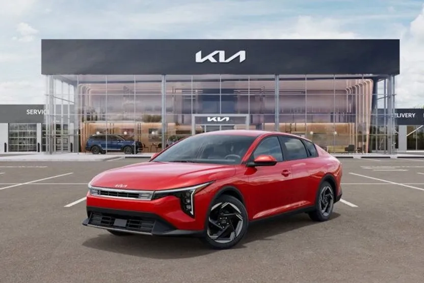2025 Kia K4 EX photo 1