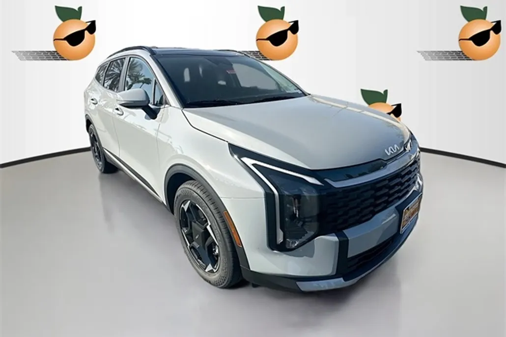 2026 Kia Sportage EX photo 1