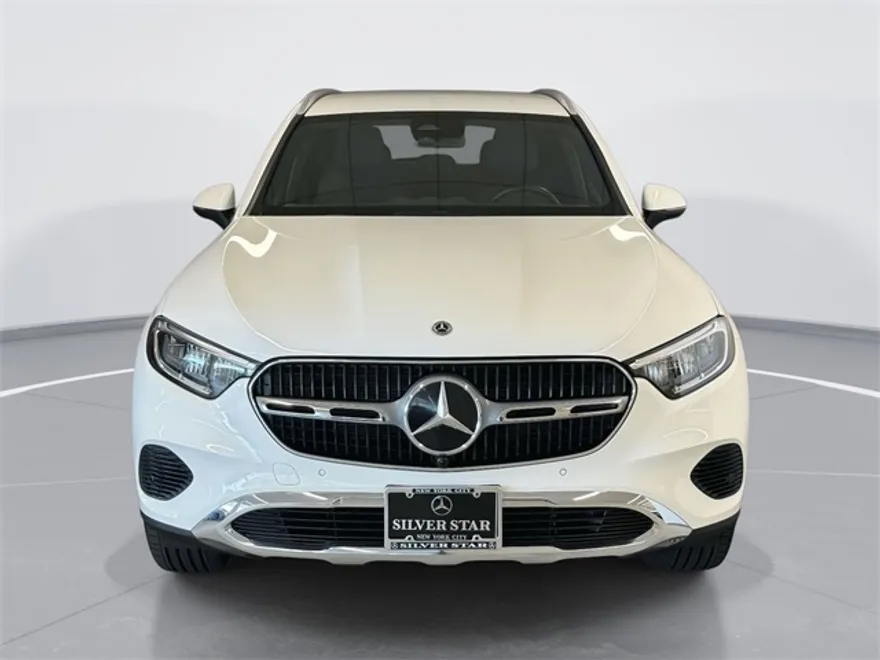 2024 Mercedes Benz GLC 300 4MATIC photo 1