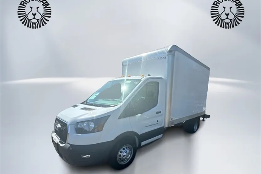 2024 Ford Transit Chassis Cutaway photo 1