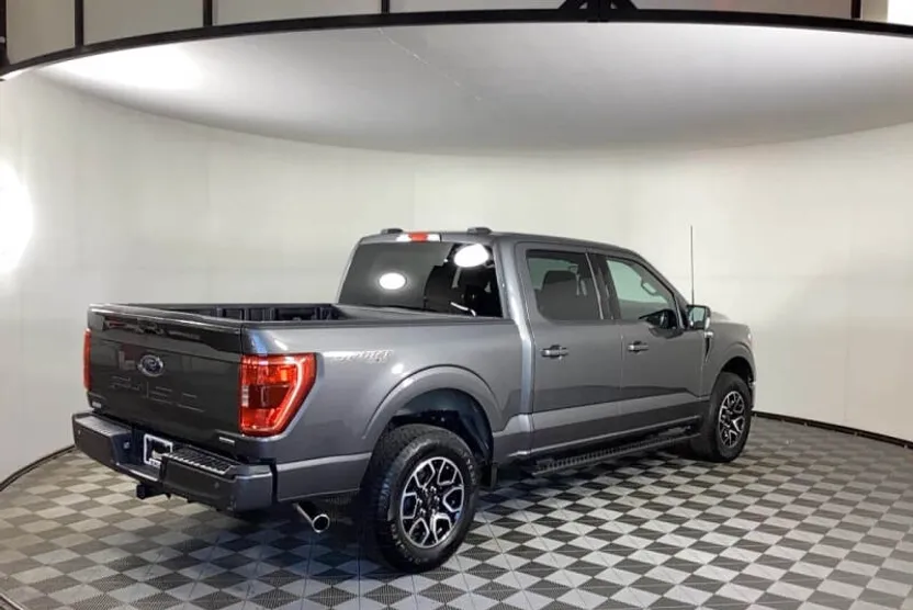 2022 Ford F-150 XLT photo 1
