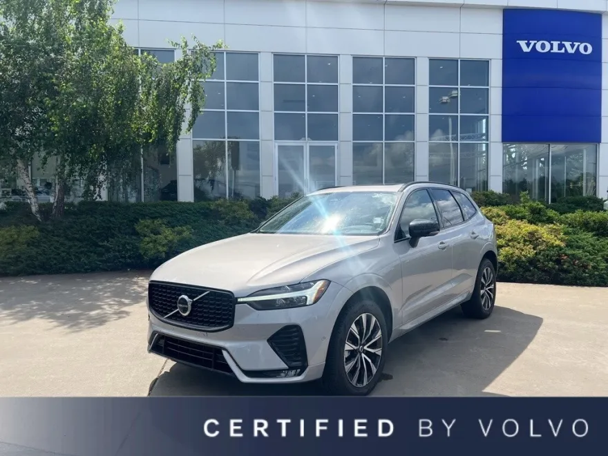 2025 Volvo XC60 B5 Core photo 1