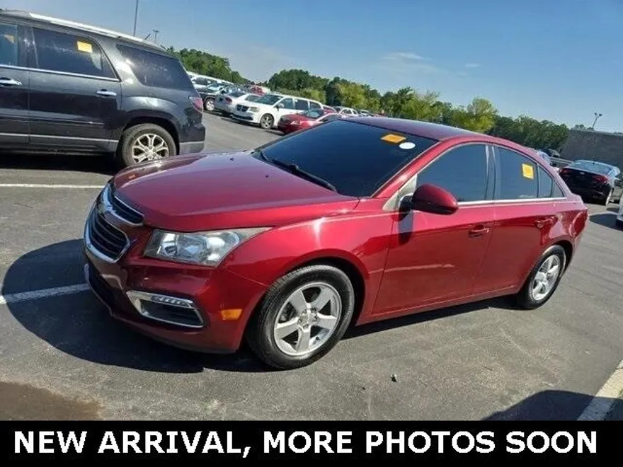 2016 Chevrolet Cruze photo 1
