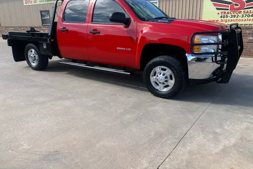 2013 Chevrolet Silverado 2500HD LT photo 1