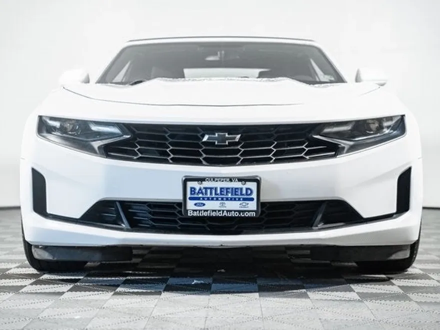 2020 Chevrolet Camaro 1LT photo 1