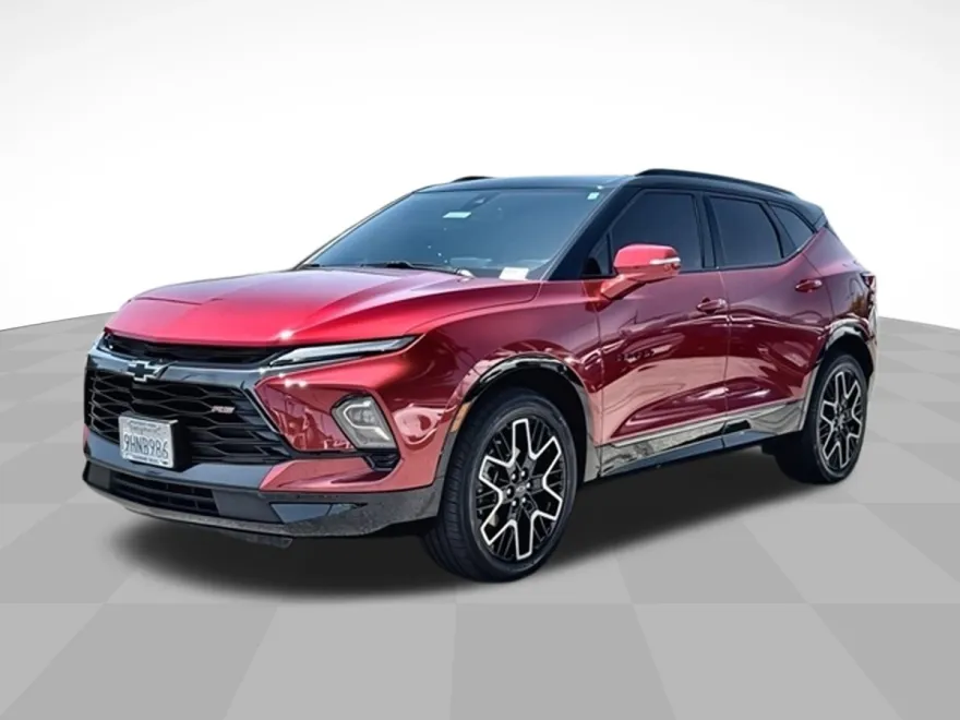 2025 Chevrolet Equinox LT photo 1