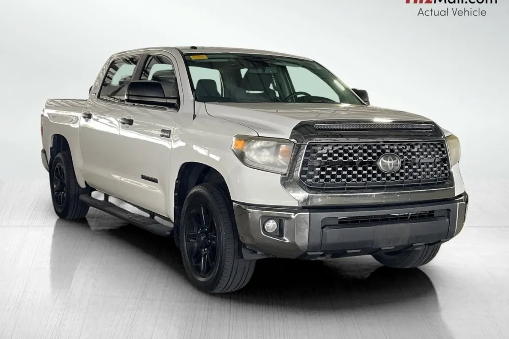 2019 Toyota Tundra SR5 CrewMax photo 1