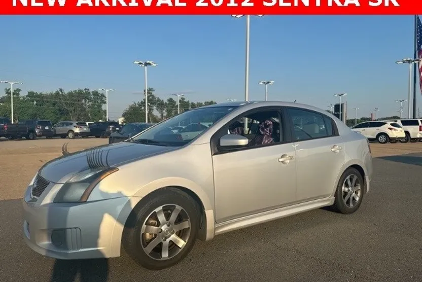 2012 Nissan Sentra 2.0 SR photo 1