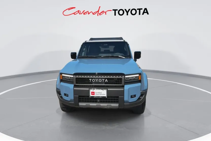 2025 Toyota Land Cruiser Premium photo 1