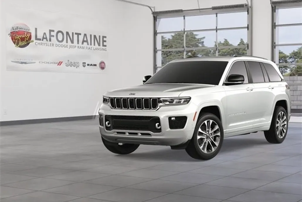 2025 Jeep Grand Cherokee Overland photo 1