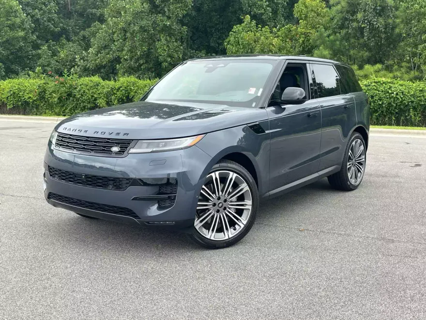 2025 Land Rover Range Rover Sport SE photo 1