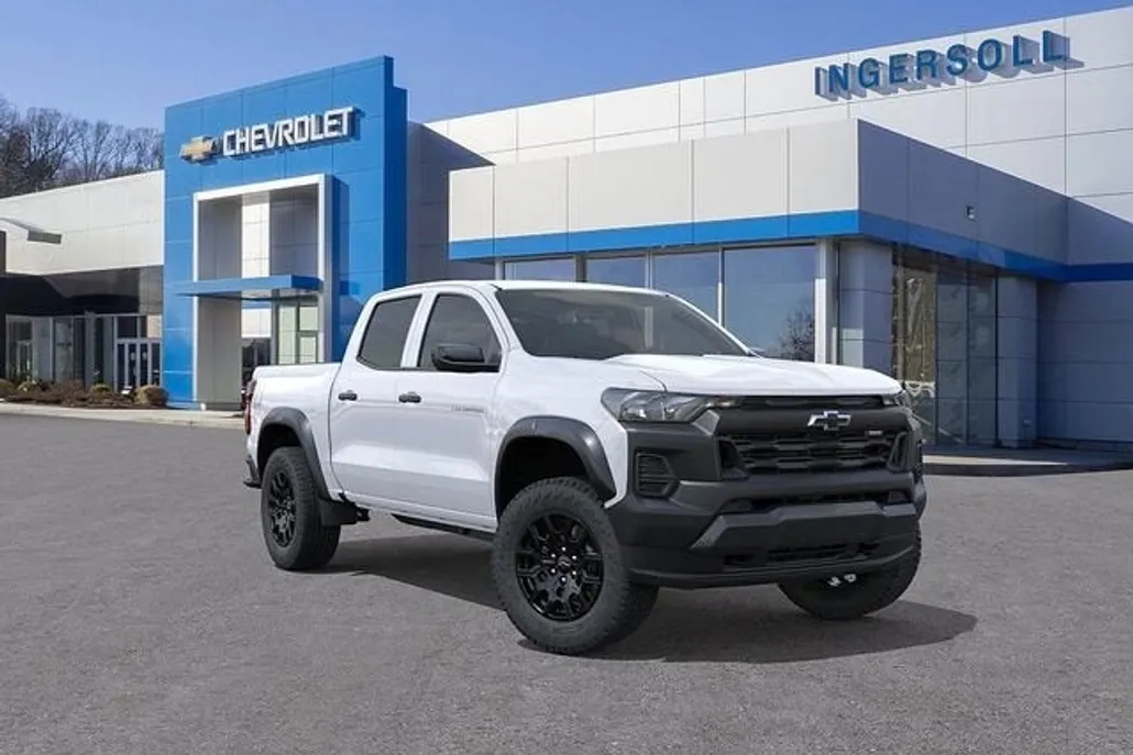 2026 Chevrolet Colorado Trail Boss photo 1