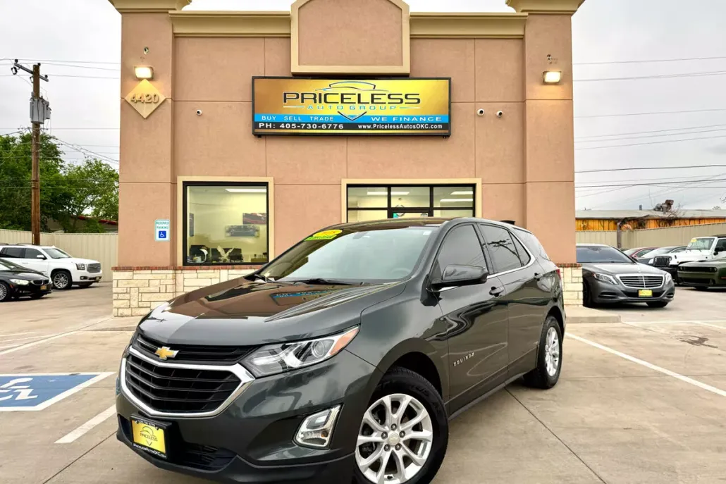 2018 Chevrolet Equinox LT photo 1