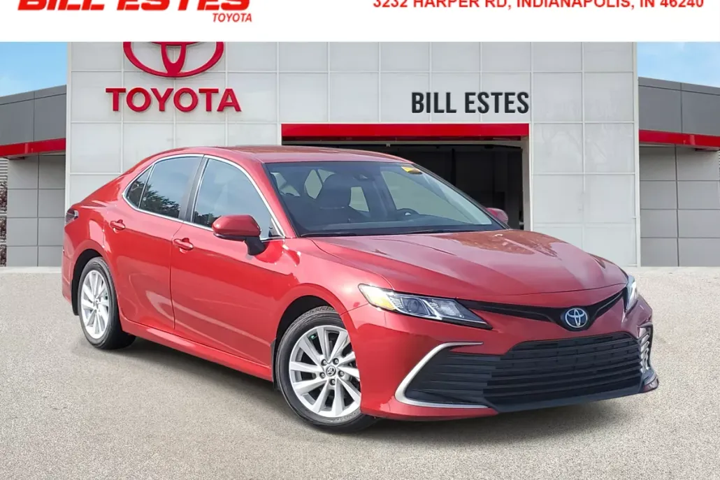 2019 Toyota Camry SE photo 1