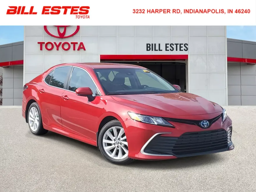 2019 Toyota Camry SE photo 1