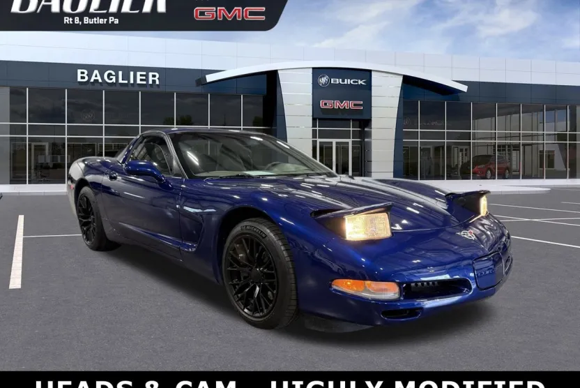 2004 Chevrolet Corvette Base photo 1
