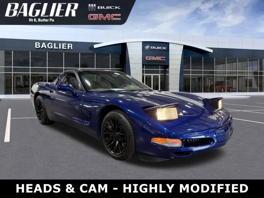 2004 Chevrolet Corvette Base photo 1