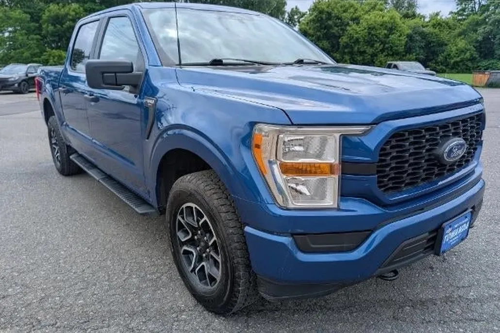 2022 Ford F-150 XL photo 1
