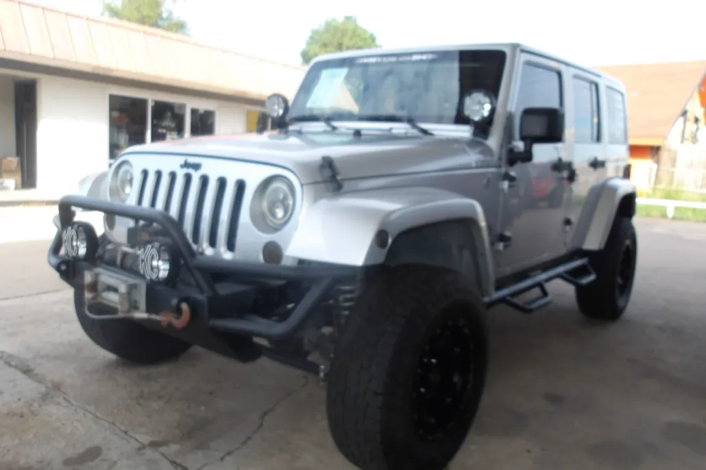2012 Jeep Wrangler Unlimited Altitude photo 1