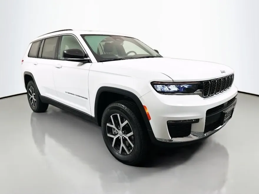 2025 Jeep Grand Cherokee Limited photo 1