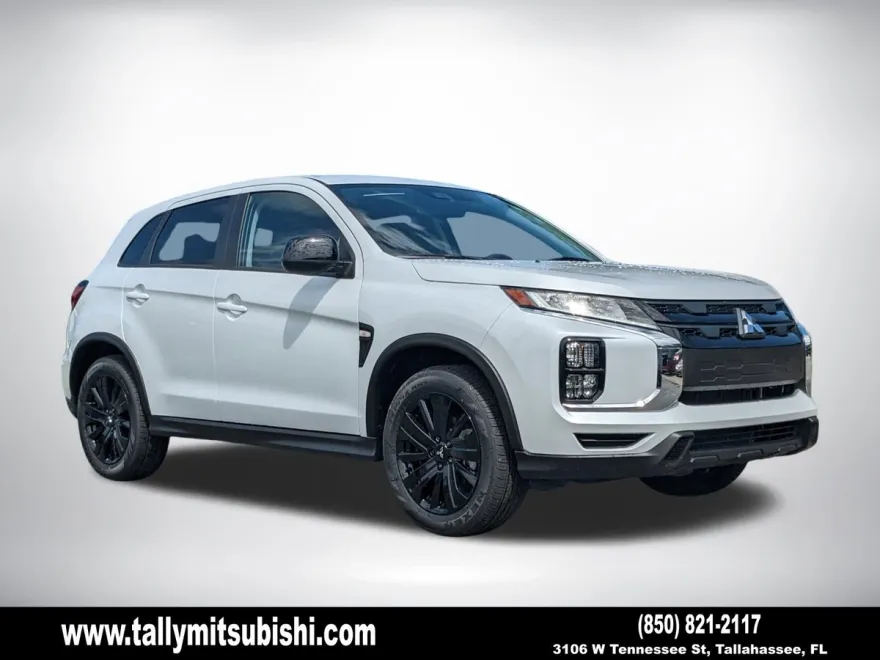 2025 Mitsubishi Outlander Sport LE photo 1