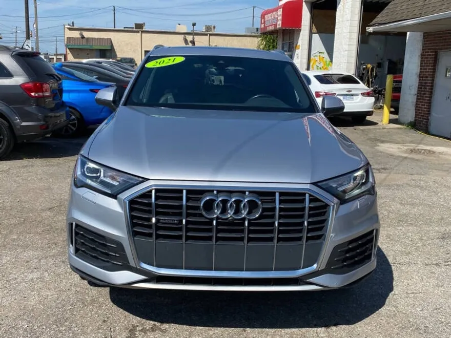 2021 Audi Q7 Premium photo 1